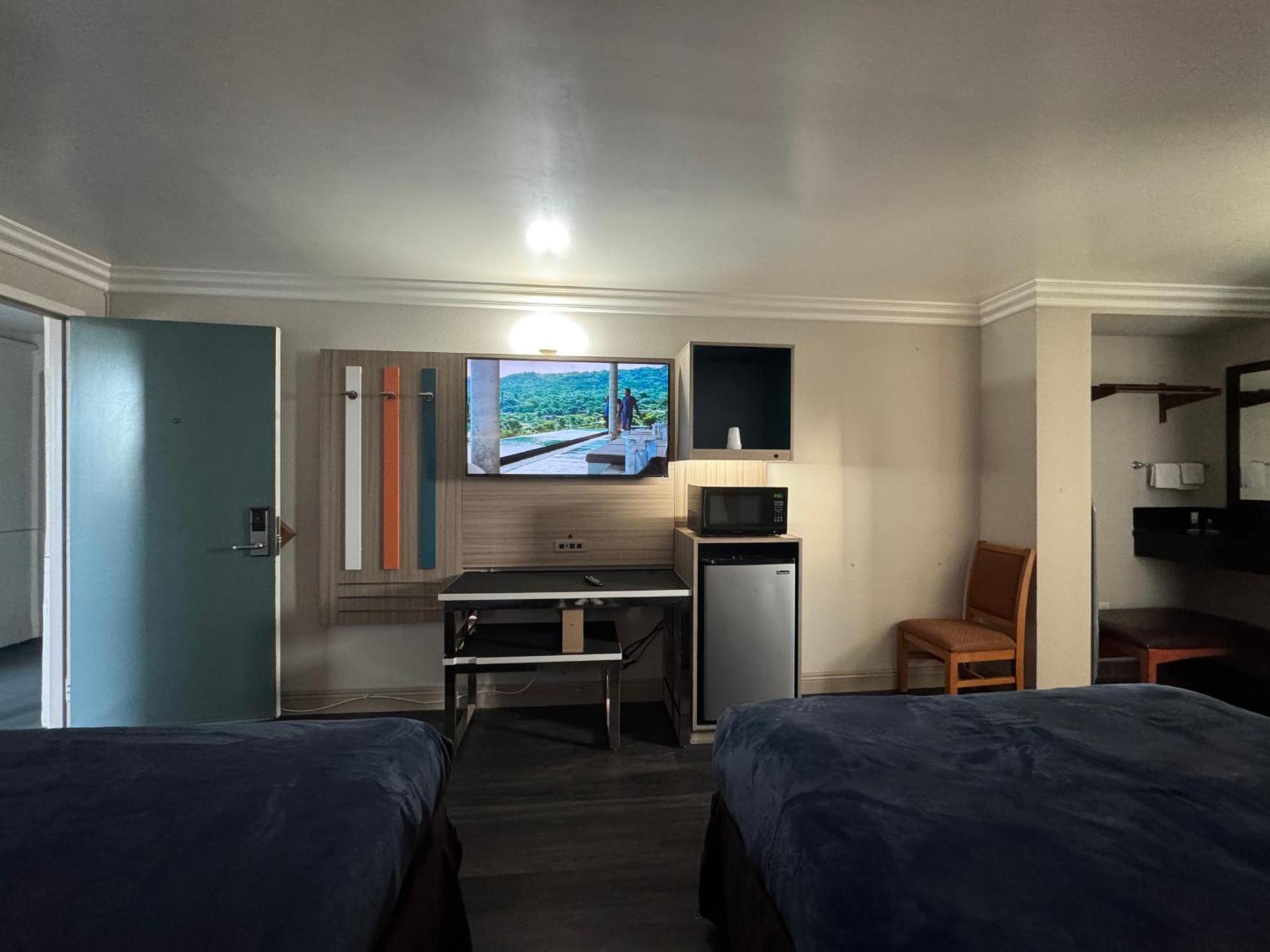Rodeway Inn Ventura Exteriör bild